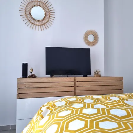 Azur Yourhosthelper Apartman